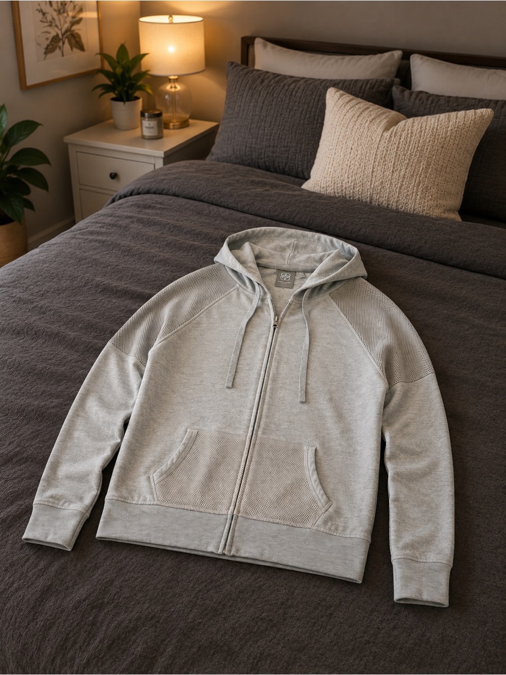 Title: Women’s Grey Mesh Zip Hoodie Larg